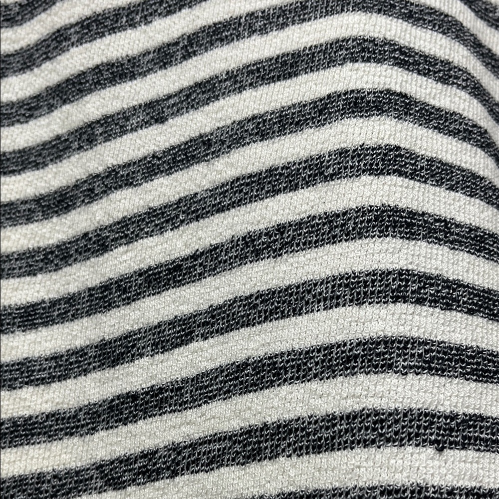 BCBGMaxAzria sweater - Picture 3 of 10